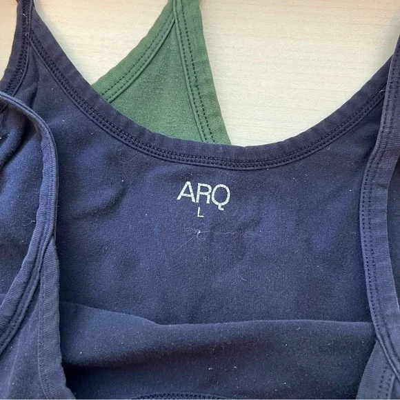 Arq - Crop Tank Bundle (Size L) - Picture 2 of 5